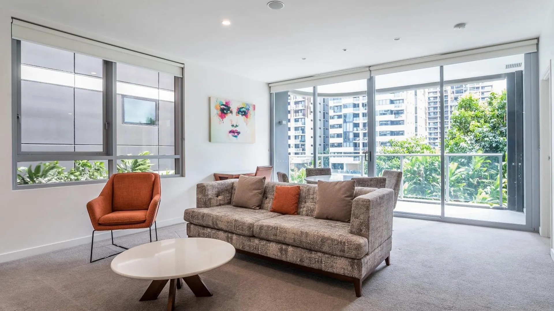 Modern 2 Bedroom Apartment With Parking South 布里斯班 澳大利亚