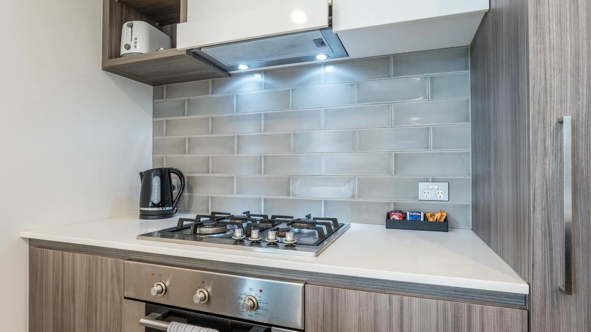 Modern 2 Bedroom Apartment With Parking South 布里斯班