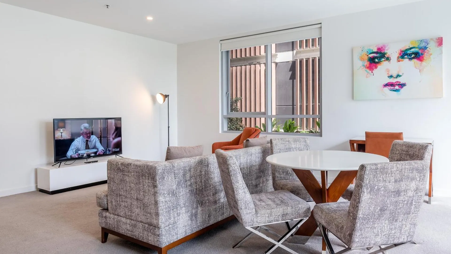 Modern 2 Bedroom Apartment With Parking South 布里斯班 澳大利亚